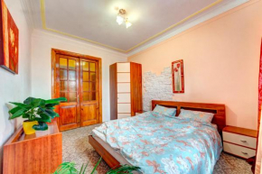 Cozy room on Khreshchatyk(Center).